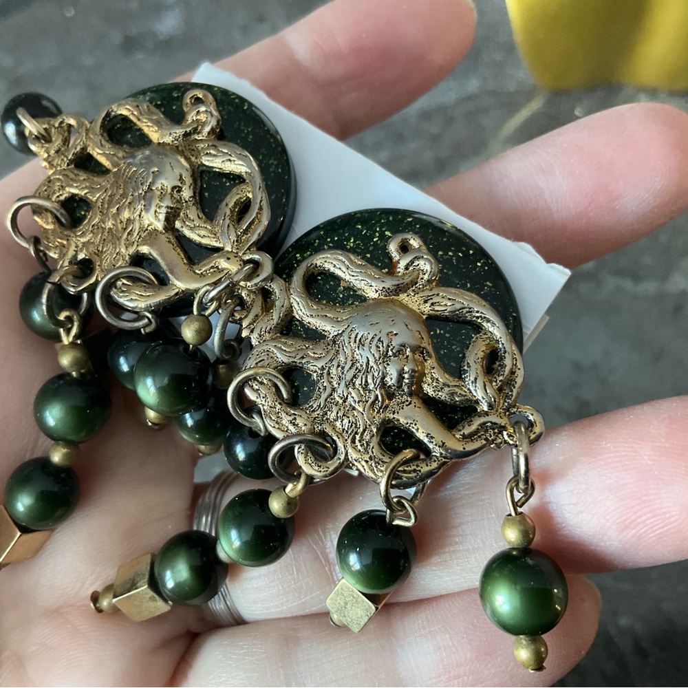 Elegant Gold and Dark Green Dangle Earrings
